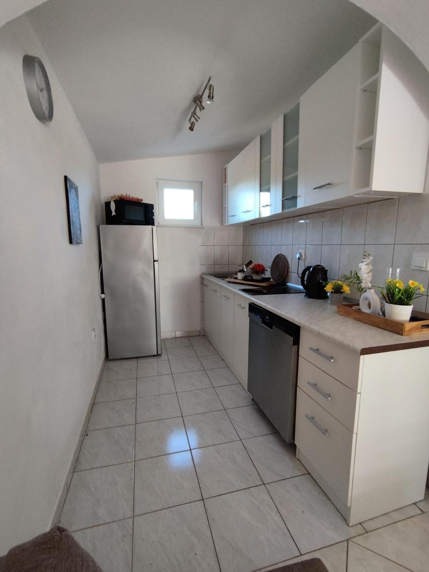 Apartman Iris *